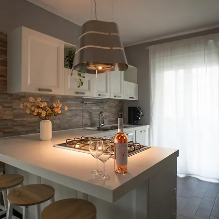 Oceanomare Sea View * Бари