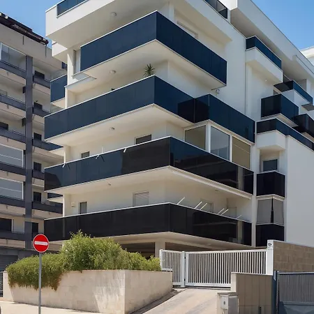 Oceanomare Sea View Апартаменты